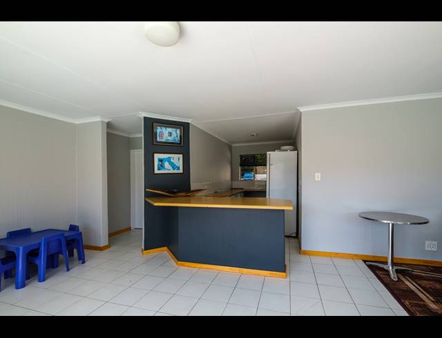 2 BEDROOM TOWNHOUSE FOR SALE IN SUNDOWNER